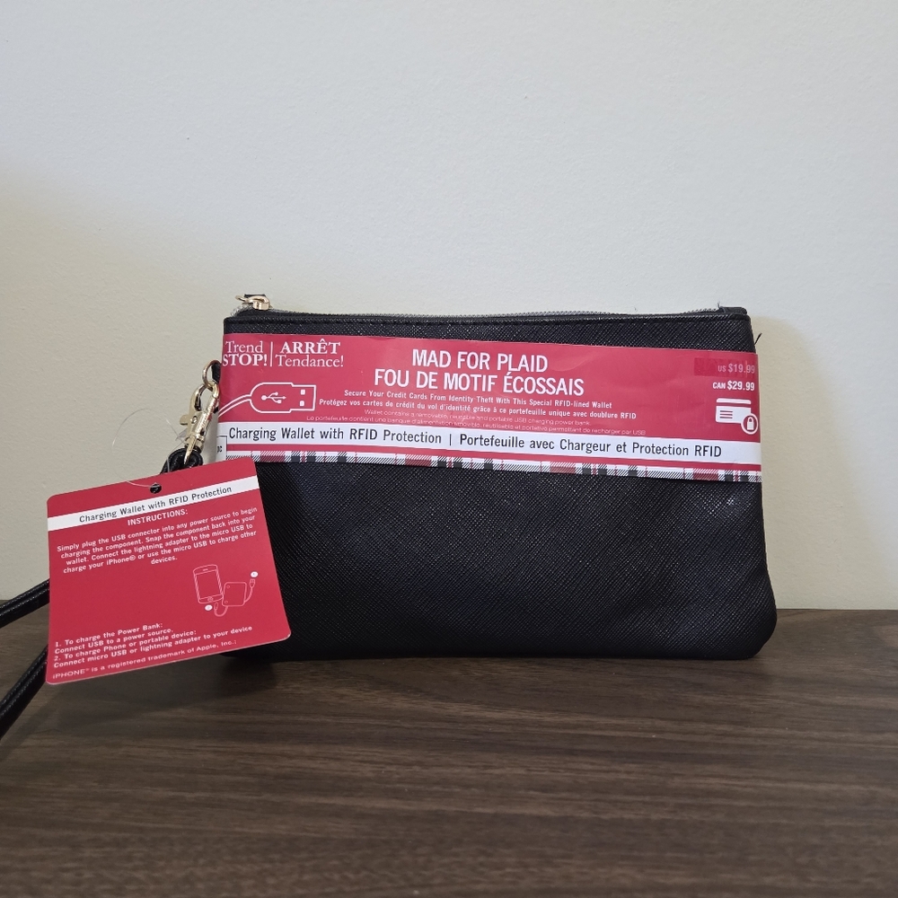 Black Charging Wallet Clutch with RFID Protection